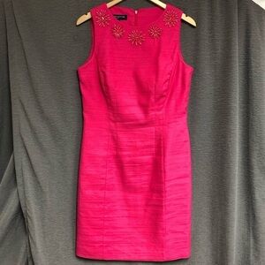 Jones, New York signature size 10 fuchsia sheath dress with beaded embellishment